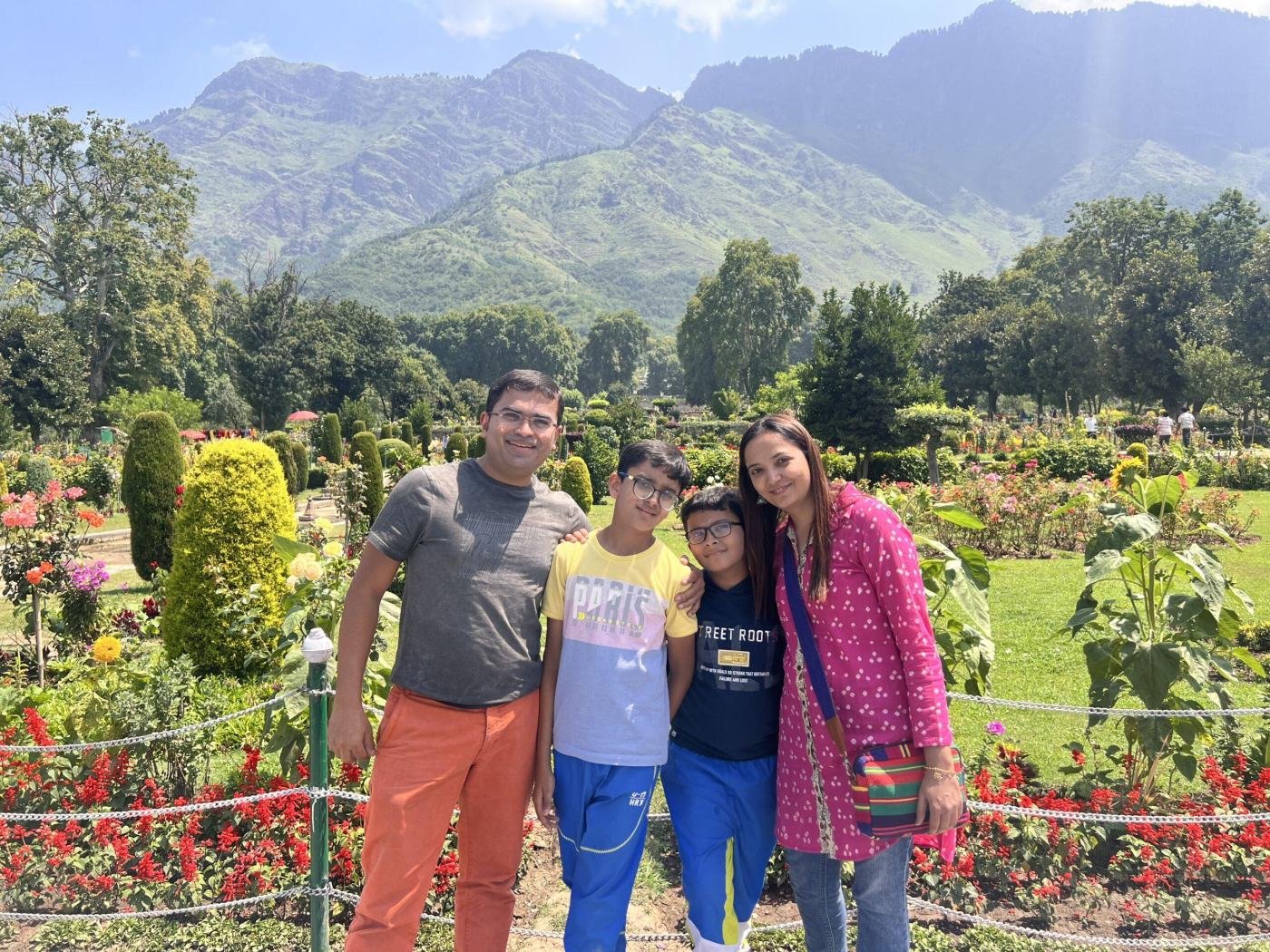 Family at a mughal garden — Kashmir Family Holiday